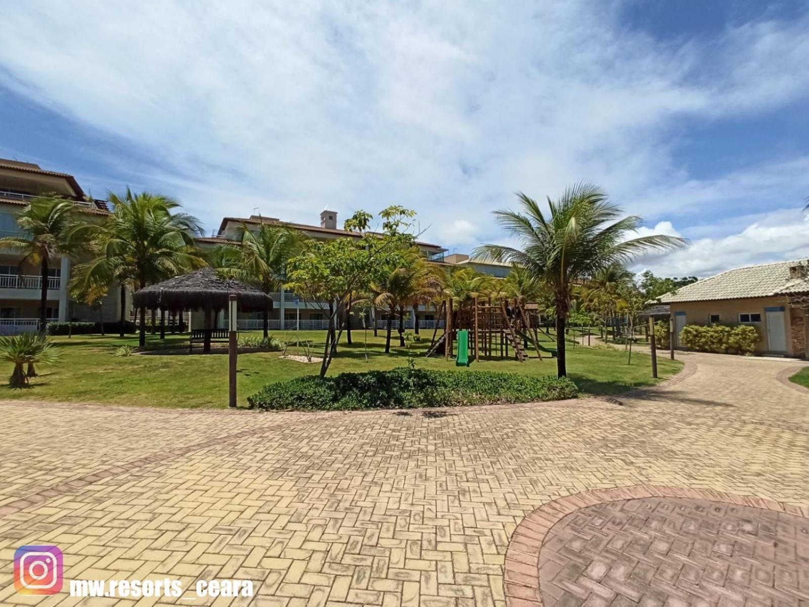 Golf Apartment